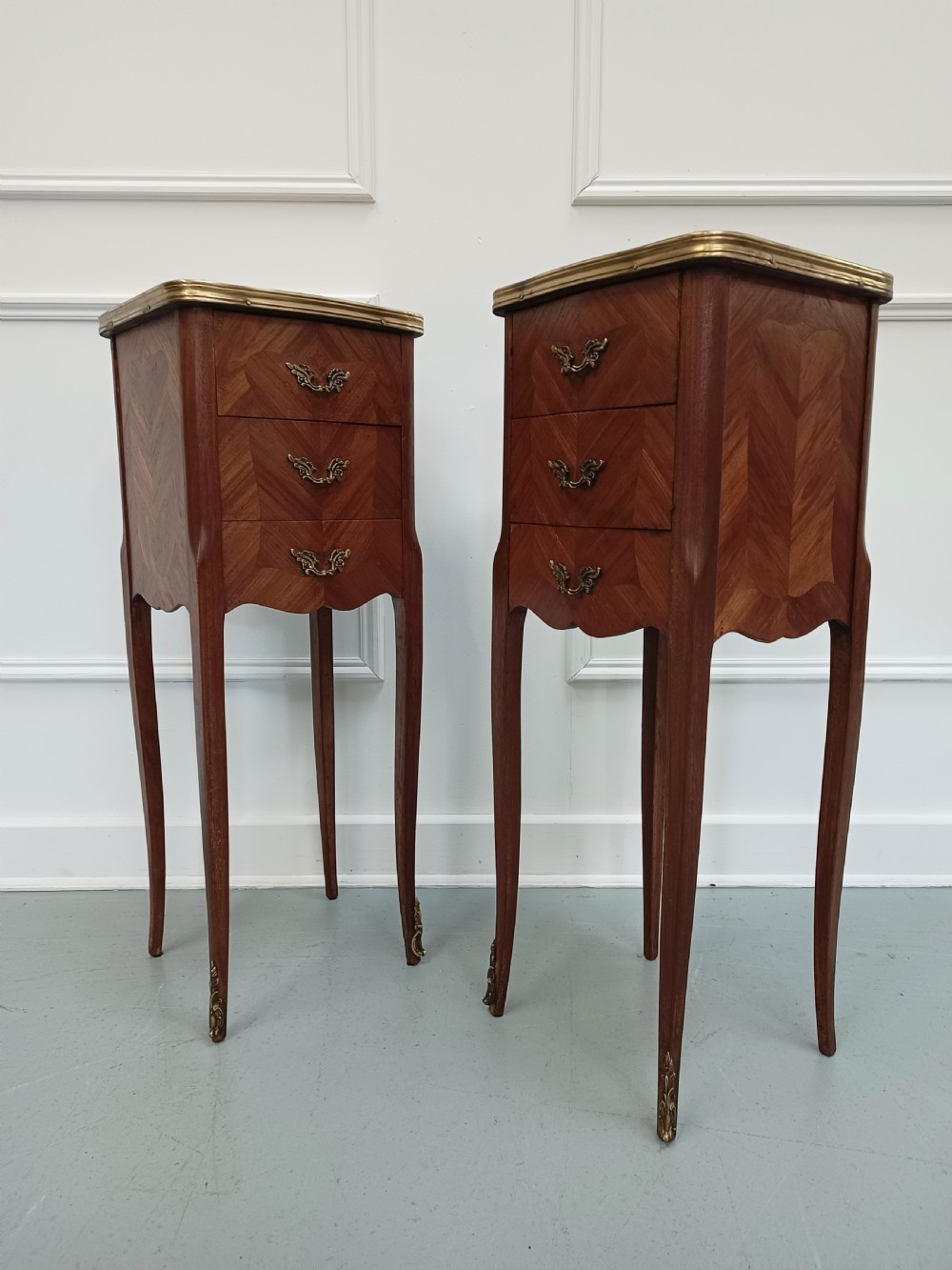Pair of Antique Kingwood Bedside Tables c1930 View III