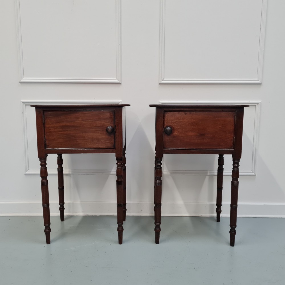 Rare Pair of Mahogany English Bedside Tables c1830