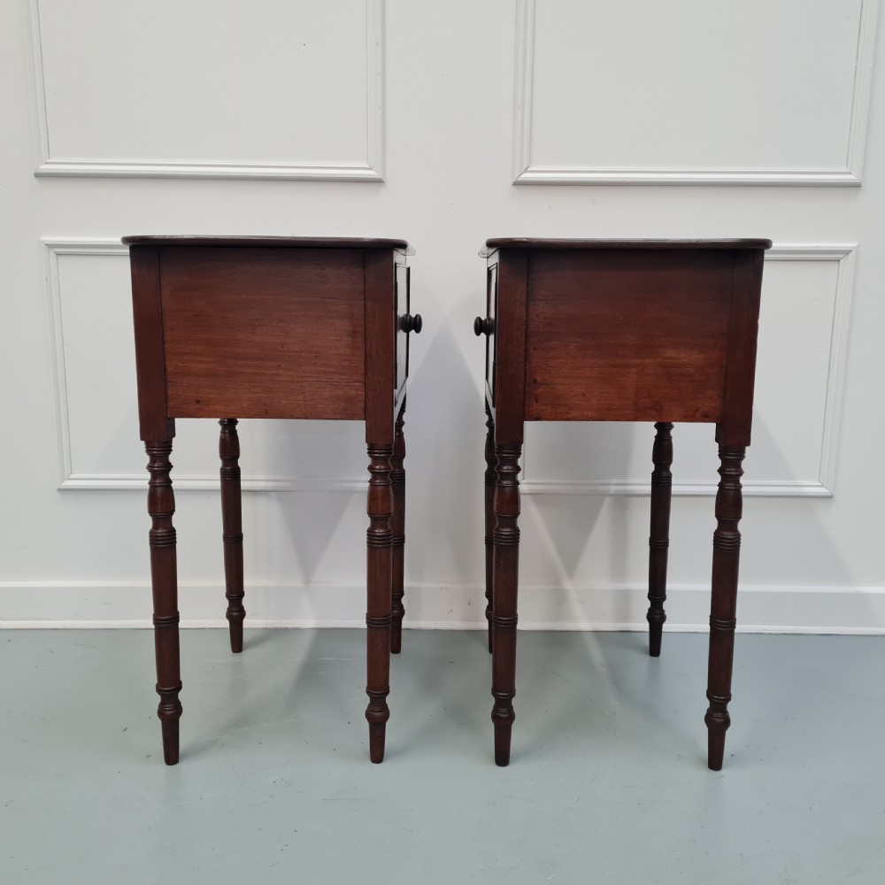 Rare Pair of Mahogany English Bedside Tables c1830 View VI