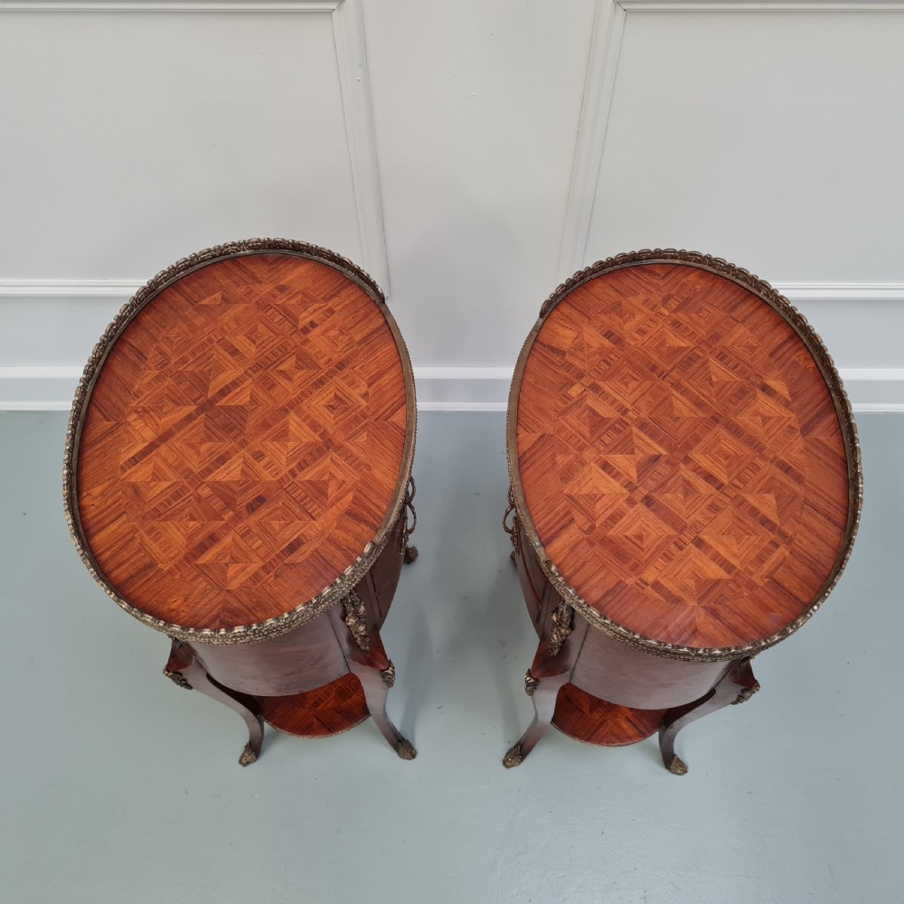 Pair of High Quality Kingwood Bedside Tables c1930 View VII