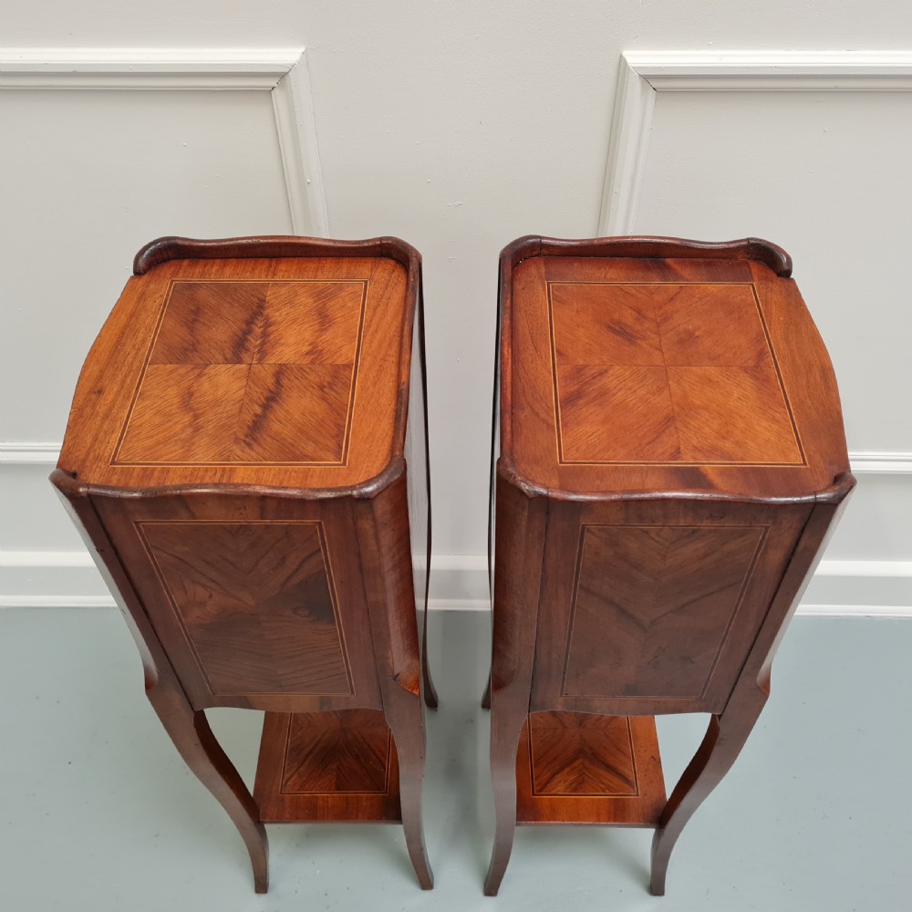 Pair of Elegant Cherry and Kingwood Bedside Tables c1930 View VII