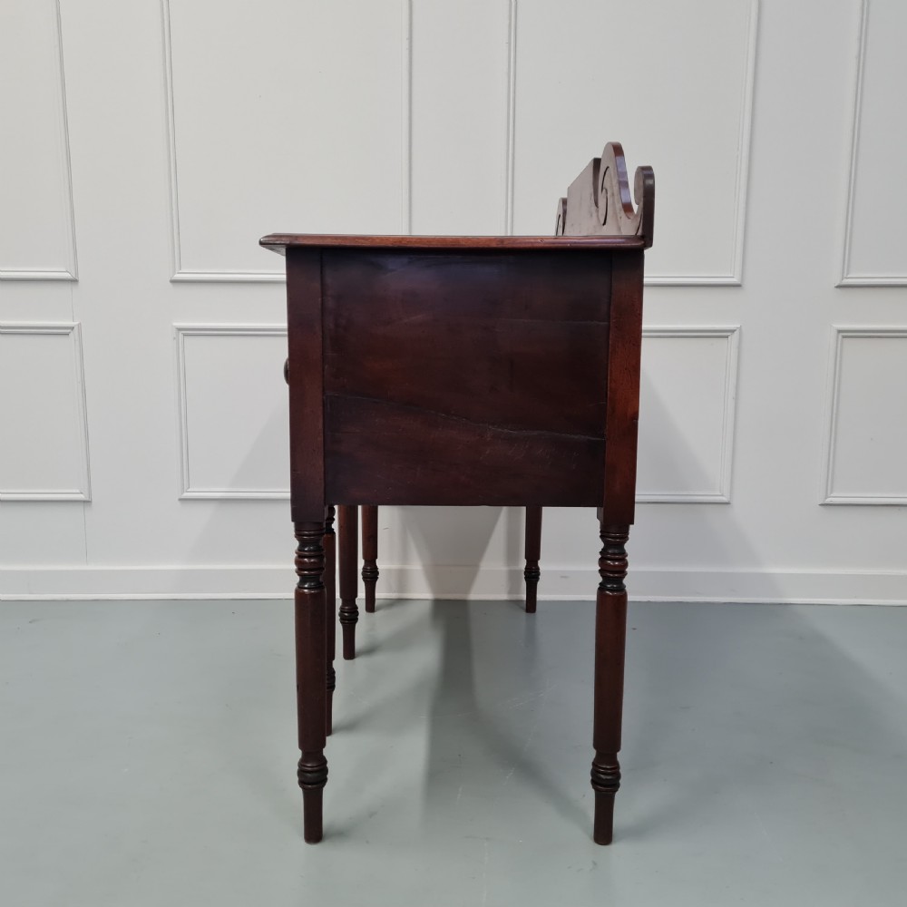 Pretty Small William IV Sideboard c1830 View IV