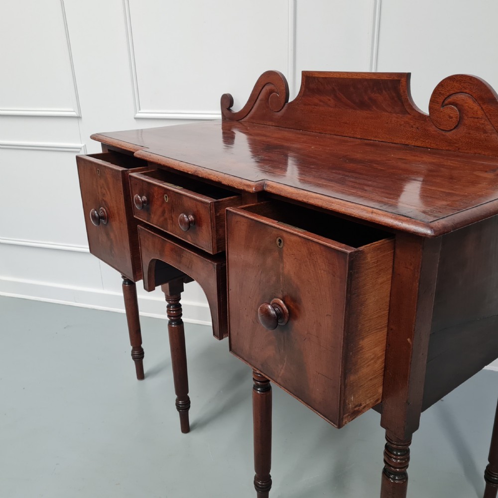 Pretty Small William IV Sideboard c1830 View VIII