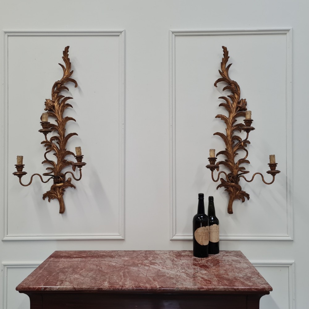 Large Italian Pair of Gilded Wooden Wall Lights c1920 View IV