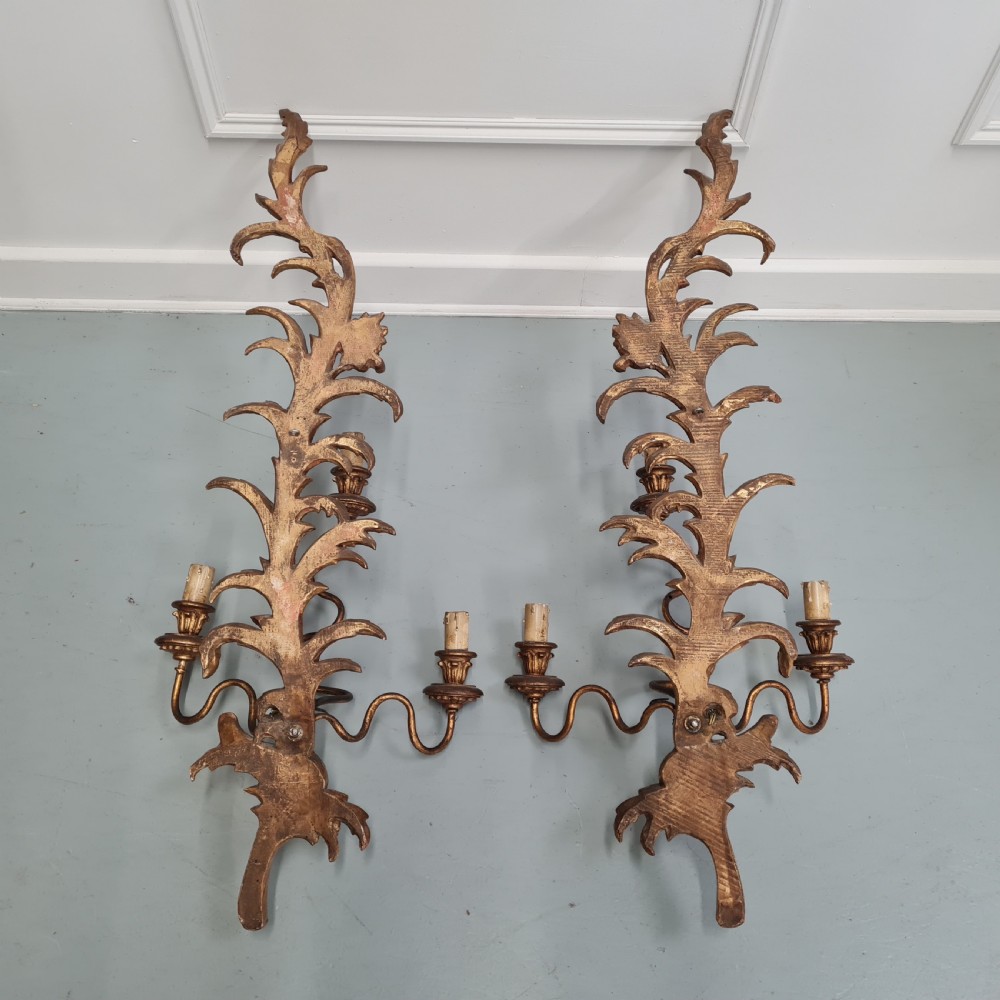 Large Italian Pair of Gilded Wooden Wall Lights c1920 View V