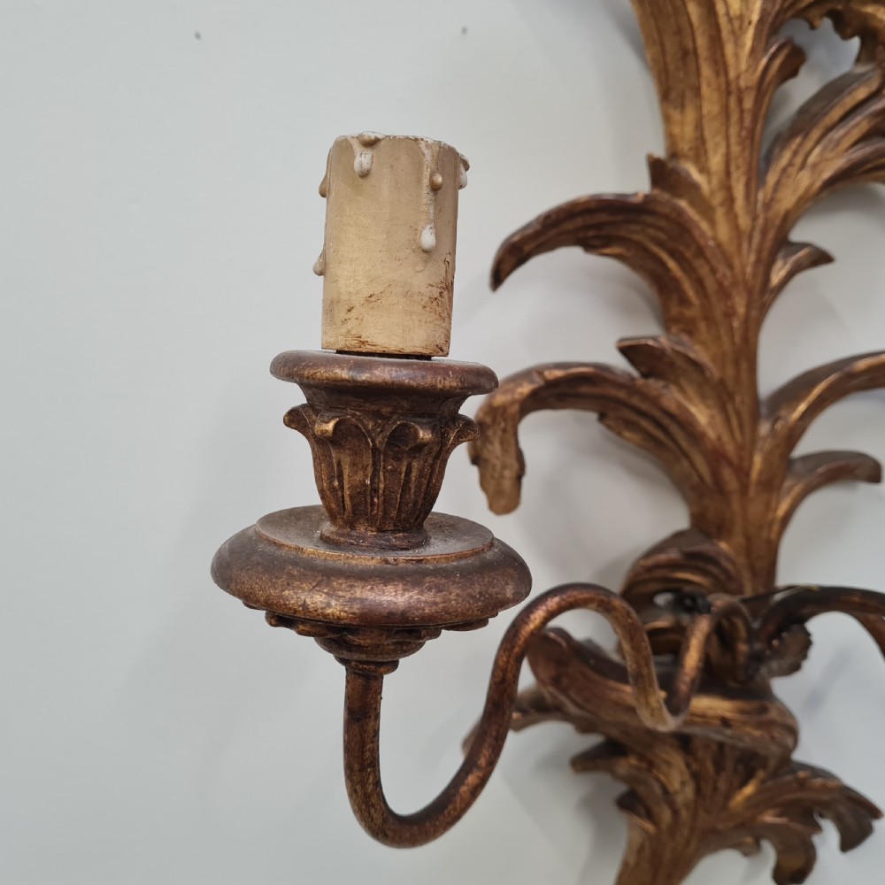 Large Italian Pair of Gilded Wooden Wall Lights c1920 View VI