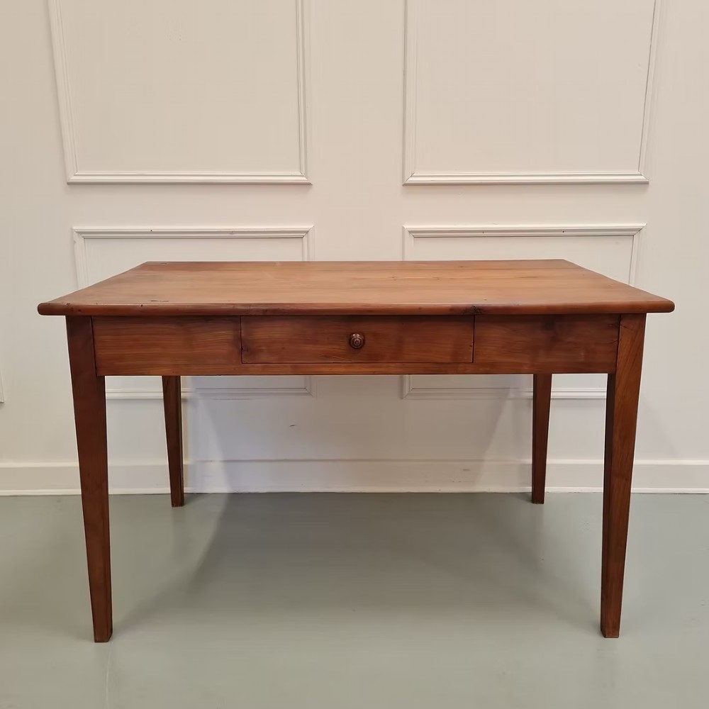 French 19th century Cherry Wood Table