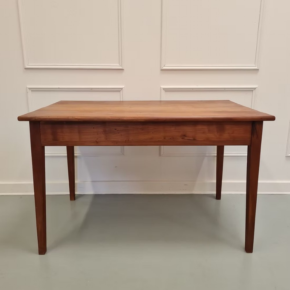 French 19th century Cherry Wood Table View V