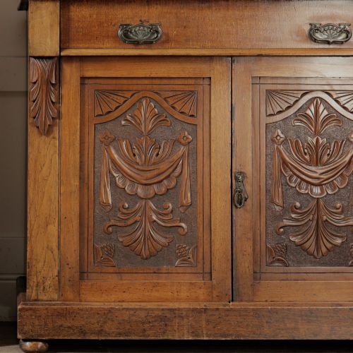 MIDVICTORIAN MAHOGANY GLAZED BOOKCASE ABOVE CUPBOARD - ADDITIONAL PHOTO 4