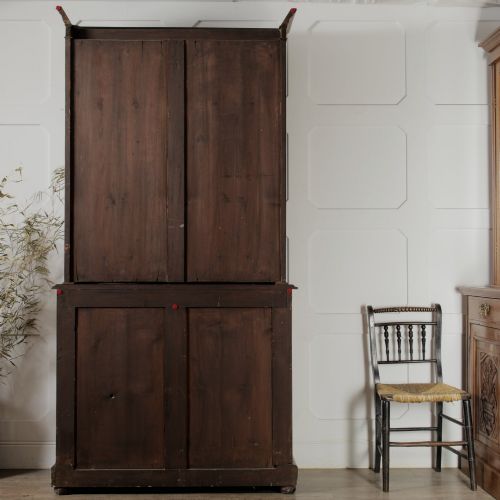 MIDVICTORIAN MAHOGANY GLAZED BOOKCASE ABOVE CUPBOARD - ADDITIONAL PHOTO 14