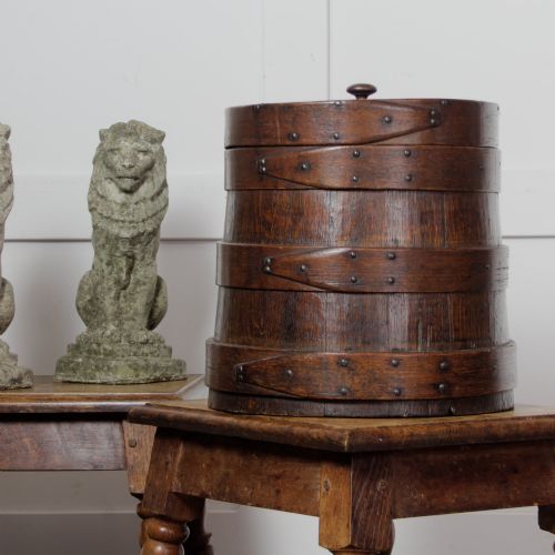 Early 19th-century Oak Flour or Grain Bin