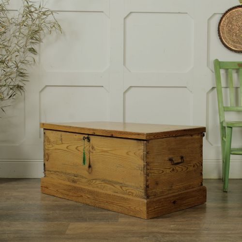 Victorian Pitch Pine Trunk / Chest with Internal Drawers