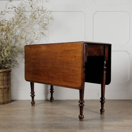 Victorian Mahogany Gateleg Dropleaf Table