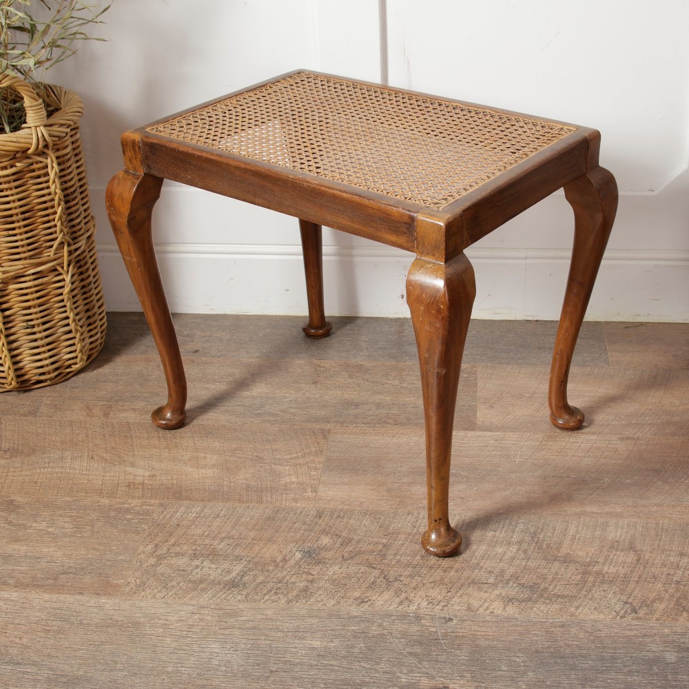 Early 20th-Century Rattan Luggage Stand (Walnut)