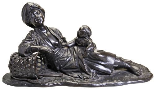 A JAPANESE BRONZE FIGURE, Mother and CHILD, GENRYUSAI SEIYA. 
