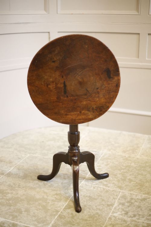 Characterful Georgian Mahogany Flip Top Table