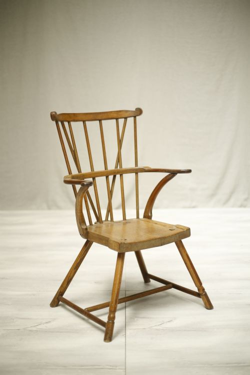 Unusual C.1800 Comb Back Windsor Chair