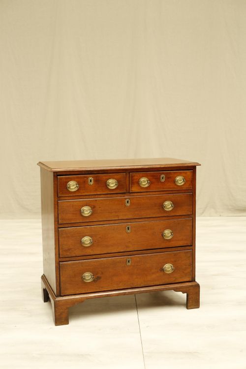 Georgian Mahogany Chest of Drawers