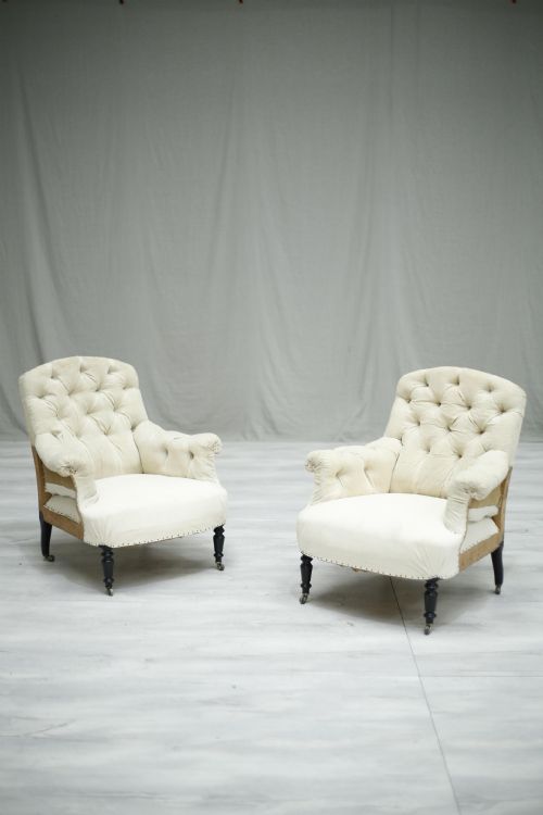 Pair of Antique French Napoleon III Curved Buttoned Back Armchairs