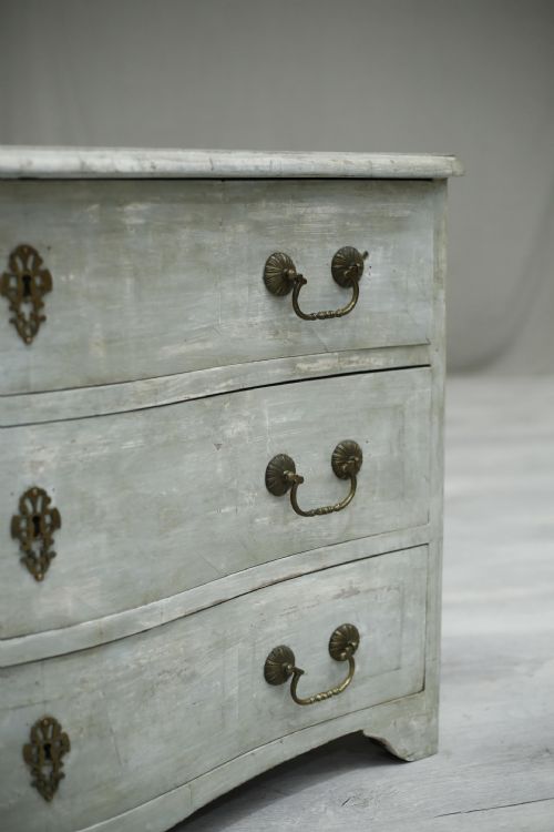 fig 1. 18th century painted Serpentine chest of drawers