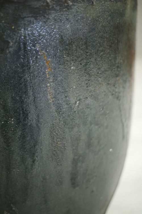 fig 1. Very large smelting pots-No1