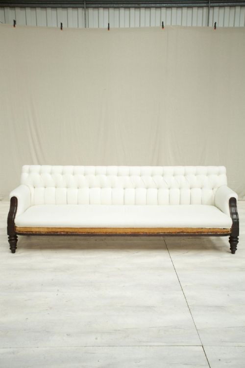 2.6m Victorian Buttoned Back Sofa with Mahogany Frame