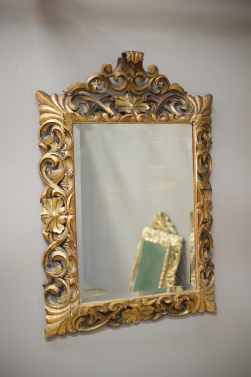 Early 19th Century Italian Giltwood Carved Mirror