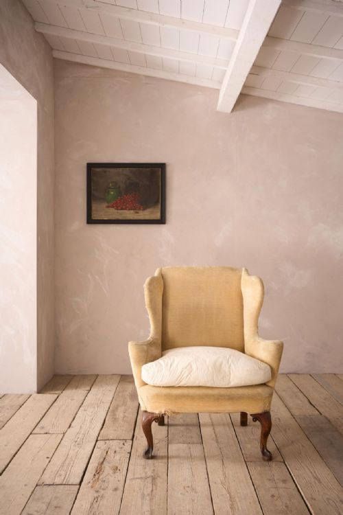 fig 1. Georgian wide seated wingback armchair