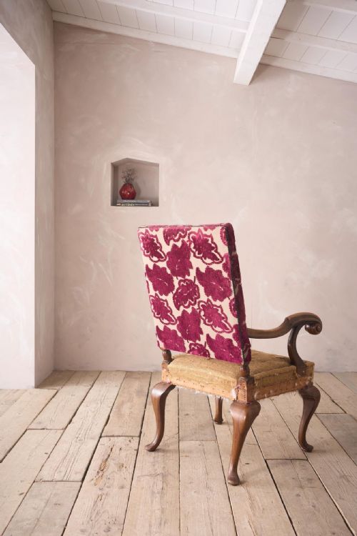 19TH CENTURY LARGE PROPORTIONED OPEN ARMCHAIR - ADDITIONAL PHOTO 3