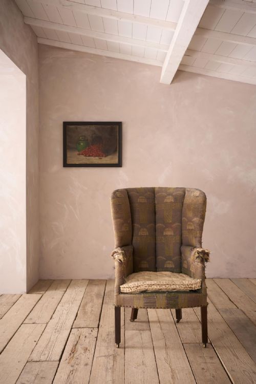 fig 1. Georgian barrel back armchair