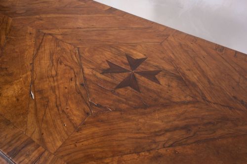RARE 18TH CENTURY MALTESE OLIVE WOOD CHEST OF DRAWERS - ADDITIONAL PHOTO 7