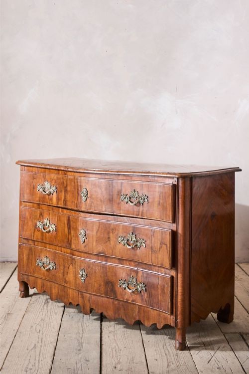 RARE 18TH CENTURY MALTESE OLIVE WOOD CHEST OF DRAWERS - ADDITIONAL PHOTO 10