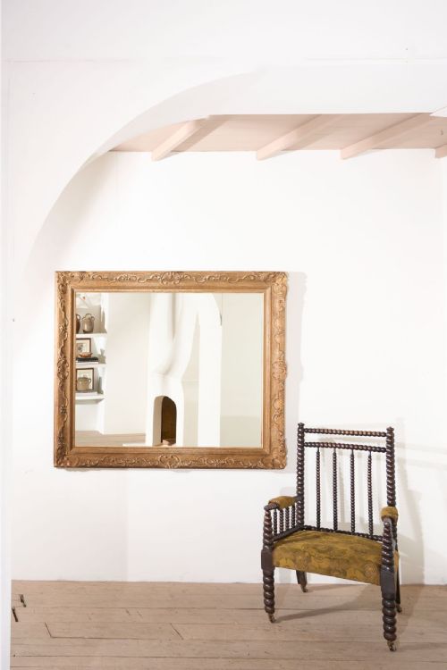 VERY LARGE 19TH CENTURY WORN GILT MIRROR - ADDITIONAL PHOTO 6