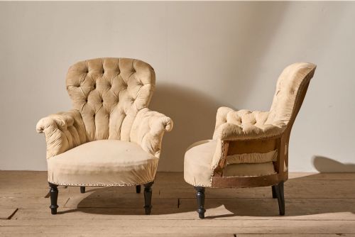 PAIR OF NAPOLEON III BUTTONED SPOON BACK ARMCHAIRS - ADDITIONAL PHOTO 3