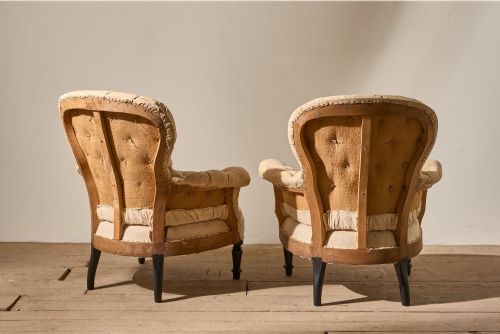PAIR OF NAPOLEON III BUTTONED SPOON BACK ARMCHAIRS - ADDITIONAL PHOTO 4