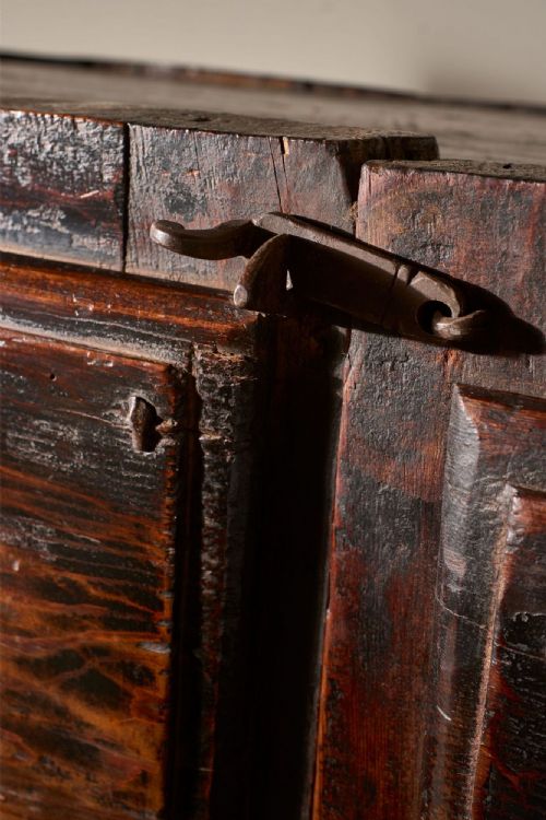 18TH CENTURY FRENCH MOUNTAIN CUPBOARD - ADDITIONAL PHOTO 6