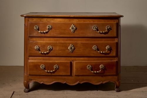 18TH CENTURY WALNUT CHEST OF DRAWERS - ADDITIONAL PHOTO 2