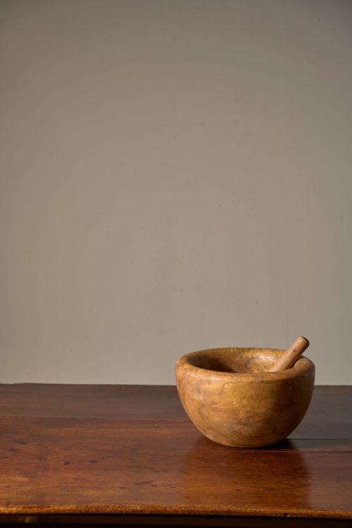 20TH CENTURY OLIVE WOOD PESTLE AND MORTAR - ADDITIONAL PHOTO 1