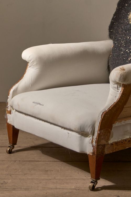 EARLY 20TH CENTURY VERY LARGE DEEP SEATED COUNTRY HOUSE ARMCHAIR - ADDITIONAL PHOTO 1