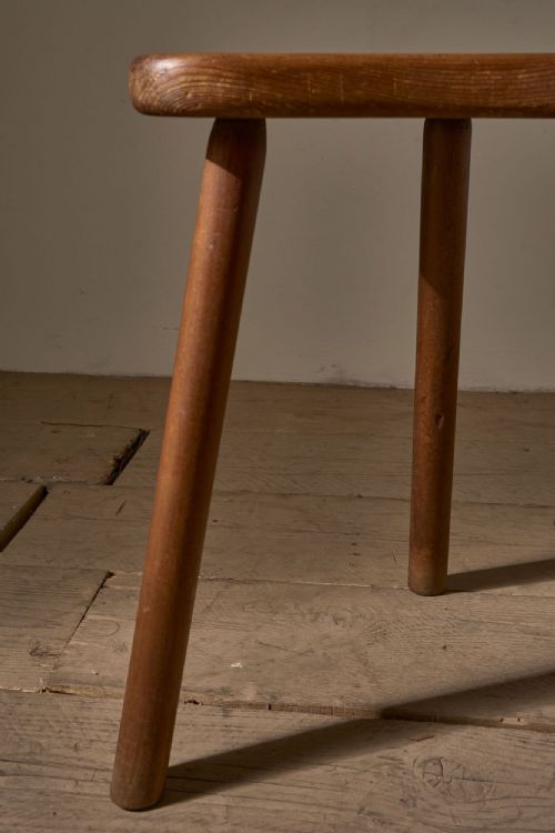 PAIR OF 19TH CENTURY PINE VERNACULAR STOOLS - ADDITIONAL PHOTO 5