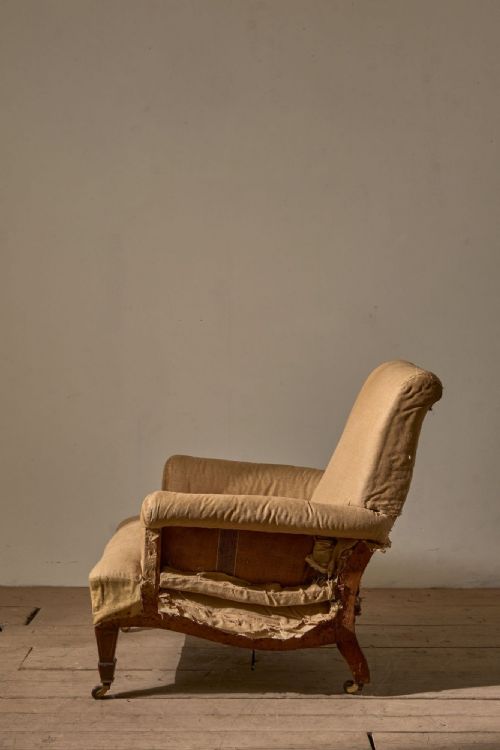 19TH CENTURY COUNTRY HOUSE ARMCHAIR BY JAMES SHOOLBRED - ADDITIONAL PHOTO 3