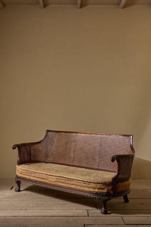 C1900 BERGERE SOFA WITH SHAPELY ARMS