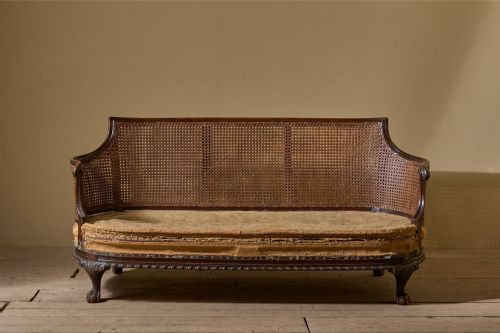 C1900 BERGERE SOFA WITH SHAPELY ARMS - ADDITIONAL PHOTO 2
