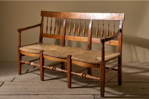 19TH CENTURY FRENCH RUSH SEATED HALL BENCH - ADDITIONAL PHOTO 4