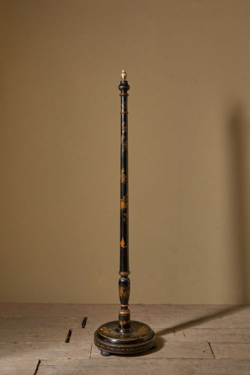 C1920 BLACK LACQUERED CHINOISERIE FLOOR LAMP