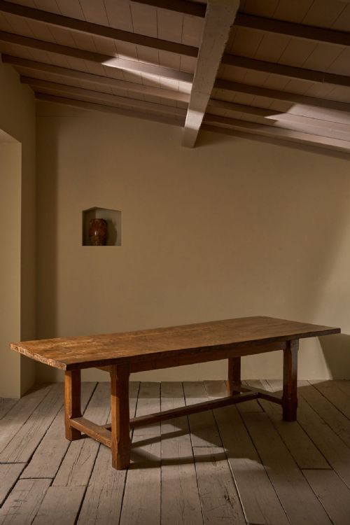 LATE 18TH CENTURY SOLID ELM FARMHOUSE DINING TABLE