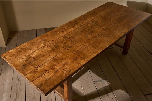 LATE 18TH CENTURY SOLID ELM FARMHOUSE DINING TABLE - ADDITIONAL PHOTO 4