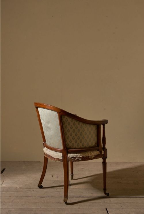 ELEGANT GEORGIAN MAHOGANY TUB CHAIR - ADDITIONAL PHOTO 4
