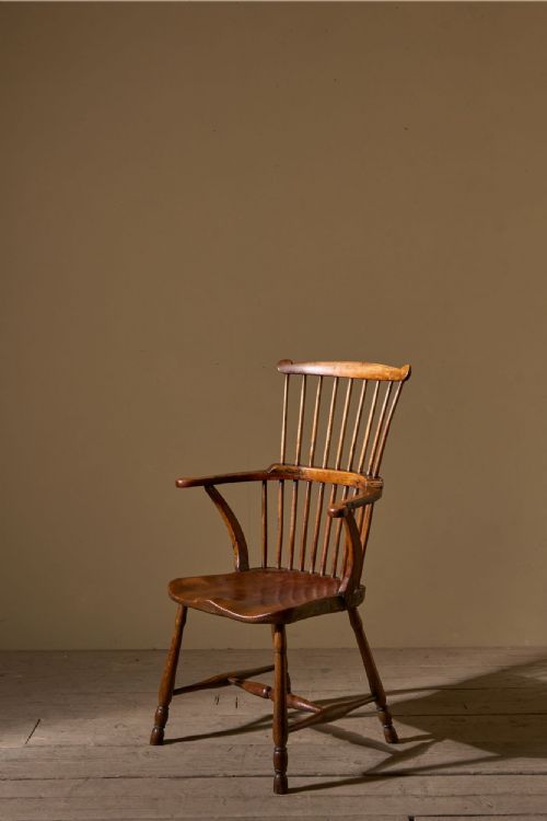 18th Century Comb Back Ash and Elm Windsor Chair