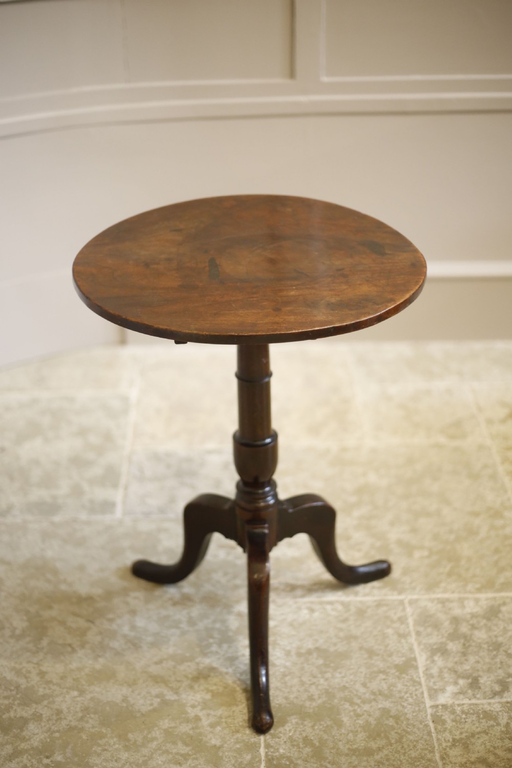 Characterful Georgian mahogany flip top table View VIII